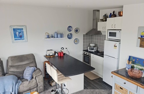 Invercargill Apartment | Blue Willow Cottage