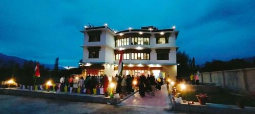 She Resort | Blue Yak Resort