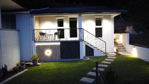 Lepetane Apartment | Blue Yard