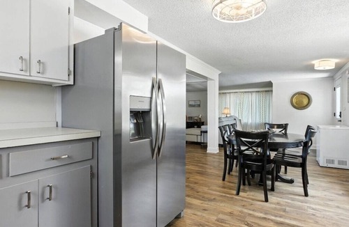 Panacea House | Blue Zone – Your no-stress zone for sun-soaked fun