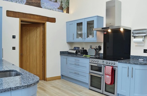 Graddon Cross Cottage | Bluebell Barn is a perfect hideaway for a week or long weekend.