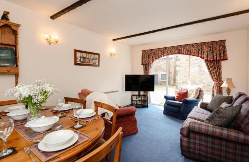 Akeld House | Blueberry Cottage