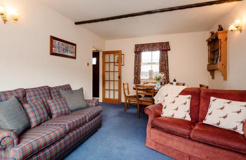 Akeld House | Blueberry Cottage