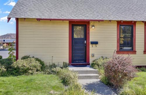 Old Bend House | Bluebird Day - Sierra Nook