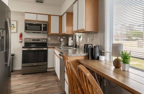 Great Falls House | Bluebird House - Extended Stay