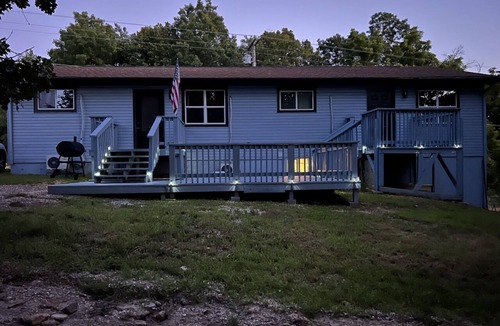 St. Robert Cottage | Bluebird Liberty Cottage
