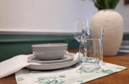 River Apartment | Bluebird Lodge