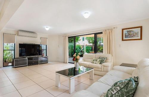 Noosaville House | Bluefin