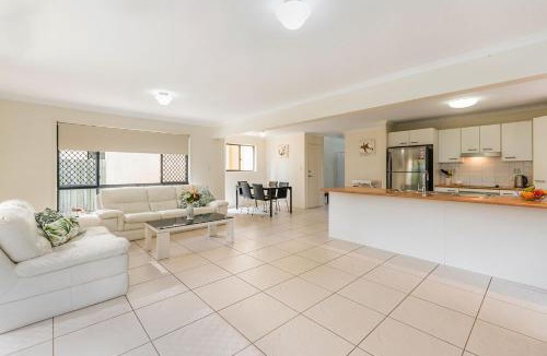 Noosaville House | Bluefin