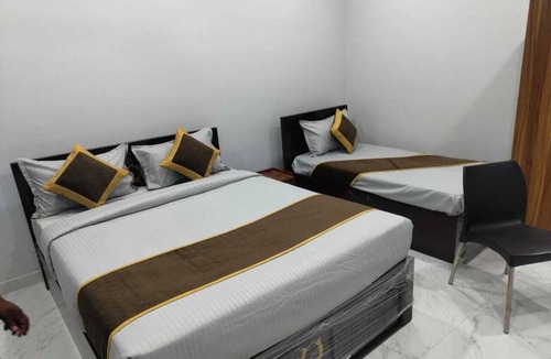 Bengaluru Cabin | Bluefin Rooms