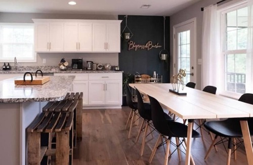 Nazareth House | Bluegrass & Bourbon - a Peaceful Retreat & Hangout