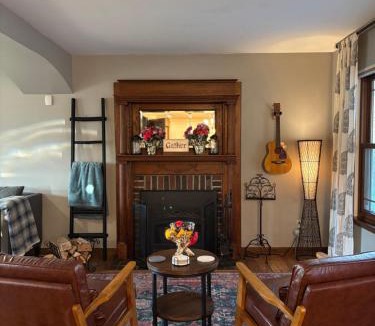 Union House | Bluegrass Resort - Nature rich escape, Between the Creation & ARK, Fully equipped kitchen, Pet friendly, Fire pit