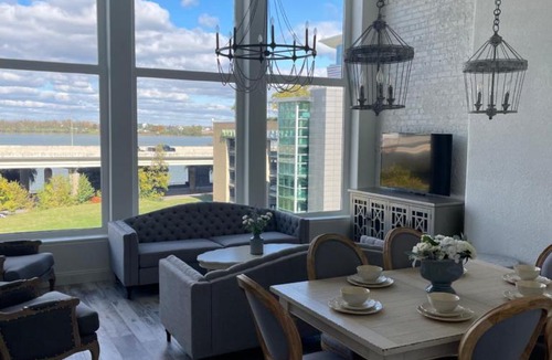 West Main Historic District Apartment | Bluegrass River View - Soak and Savor with Hollyhock Suites