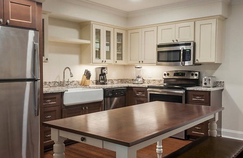 Williamsburg Condo | Bluegreen Patrick Henry Square, 2br Premium Condo