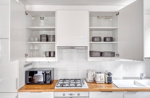 7th Arrondissement Apartment | Blueground | Arc de Triomphe, nr shops