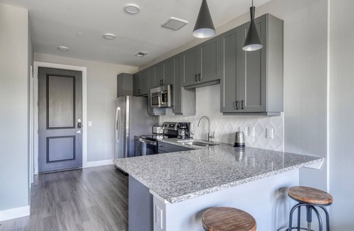 McNeil Apartment | Blueground | Austin, pool, nr Walnut Creek