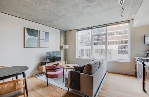 Northwest Bellevue Apartment | Blueground | Bellevue, w/d, nr Downtown Park