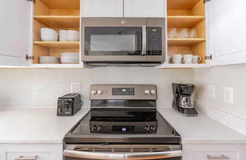Court House Apartment | Blueground | Clarendon, fitness center, nr Arlington Cemetery