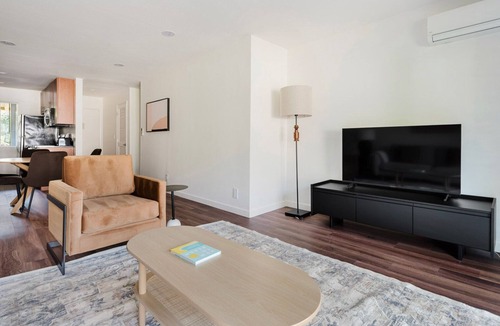 Cupertino Apartment | Blueground | Cupertino, pool, nr Memorial Park