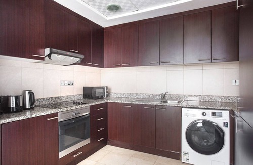 Bur Dubai Apartment | Blueground | DIFC, rooftop pool, nr Burj Khalifa