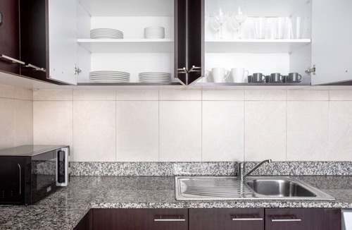 Bur Dubai Apartment | Blueground | DIFC, rooftop pool, nr Burj Khalifa