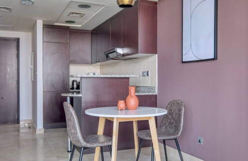 Bur Dubai Apartment | Blueground | DIFC, rooftop pool, nr Dubai Frame