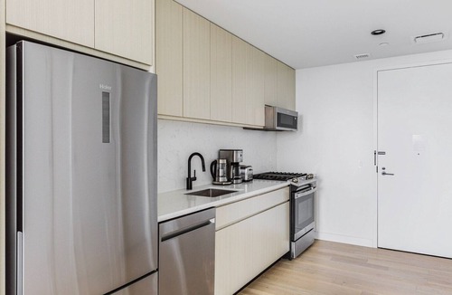 Downtown Brooklyn Apartment | Blueground | Downtown BK, gym & w/d, nr BAM