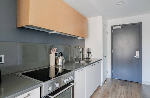 West Fens Apartment | Blueground | Fenway–Kenmore, rooftop, nr Fenway Park
