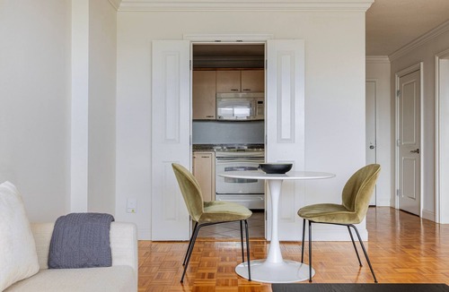 Fenway–Kenmore Apartment | Blueground | Fenway–Kenmore, fitness, nr Fenway Park