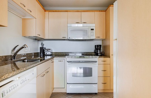 Fenway–Kenmore Apartment | Blueground | Fenway–Kenmore, fitness, nr Fenway Park