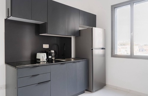 Florentin Apartment | Blueground | Florentin, Historical, Balcony (TLV-44)
