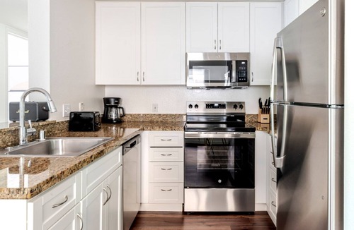Morse Park Apartment | Blueground | Morse Park, pool, nr Sunnyvale Park