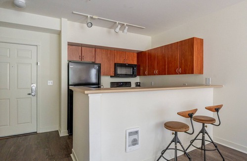 Northwest Bellevue Apartment | Blueground | Northwest Bellevue, BBQ, nr Park