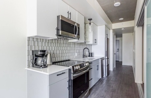 Northwest Bellevue Apartment | Blueground | Northwest Bellevue, rooftop, nr Bellevue Park