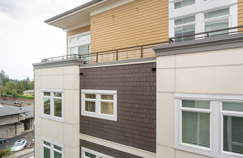 Northwest Bellevue Apartment | Blueground | Northwest Bellevue, rooftop, nr Lake Washington