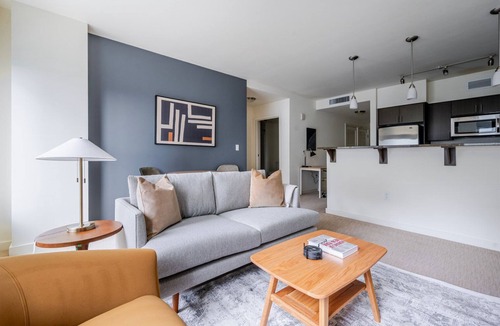 Northwest Bellevue Apartment | Blueground | Northwest Bellevue, rooftop, nr Lake Washington