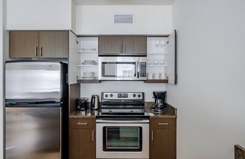 Northwest Bellevue Apartment | Blueground | Northwest Bellevue, rooftop, nr Lake Washington