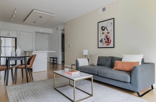 Downtown Washington D.C. Apartment | Blueground | Northwest Washington, pool, nr National Mall