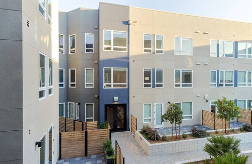 Old San Leandro Apartment | Blueground | Old San Leandro, fitness center, nr Park