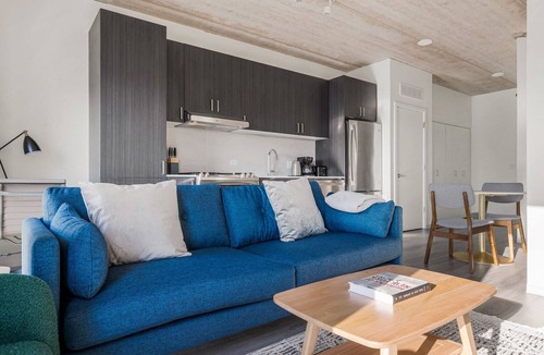 Old Town Apartment | Blueground | Old Town, rooftop, nr Lincoln Park