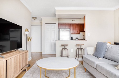 Pentagon City Apartment | Blueground | Pentagon City, rooftop, nr Iwo Jima Memorial