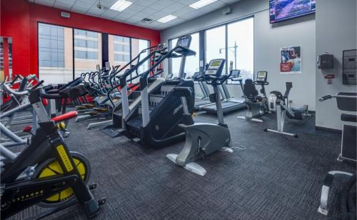 South Loop Apartment | Blueground S Loop rooftop walk to Grant Park CHI-1082