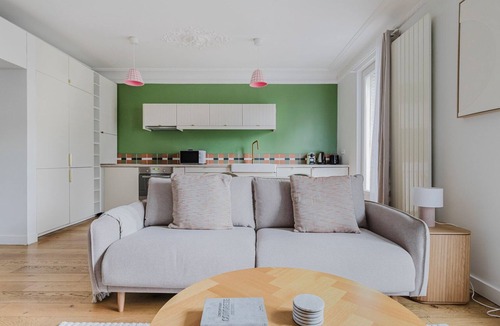 Quartier Saint-Ambroise Apartment | Blueground | Saint-Ambroise, doorman, nr canal