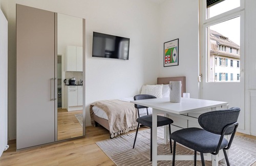 Seebach Apartment | Blueground | Seebach, view, nr Uetliberg