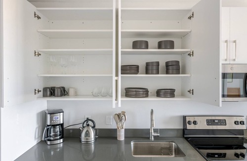 St. Elizabeth's Apartment | Blueground | St. Elizabeth's, pool, nr Boston Common