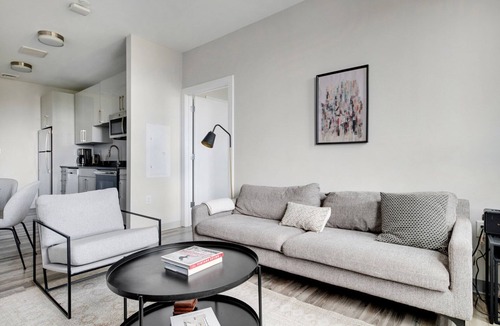 St. Elizabeth's Apartment | Blueground | St. Elizabeth's, pool, nr Boston Common