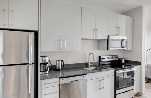 St. Elizabeth's Apartment | Blueground | St. Elizabeth's, pool, nr Boston Common