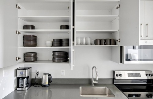 St. Elizabeth's Apartment | Blueground | St. Elizabeth's, pool, nr Boston Common