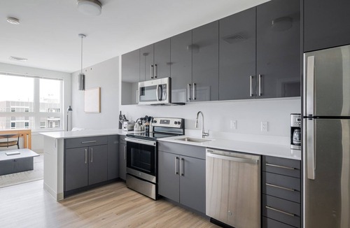 St. Elizabeth's Apartment | Blueground | St. Elizabeth's, pool, nr Boston Common