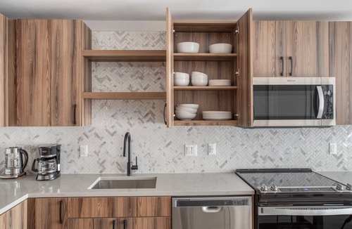North Capitol Street Apartment | Blueground | Sursum Corda, rooftop, nr National Mall